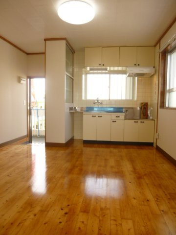  | コーポラスＴＯＭＯ