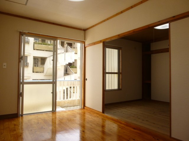  | コーポラスＴＯＭＯ