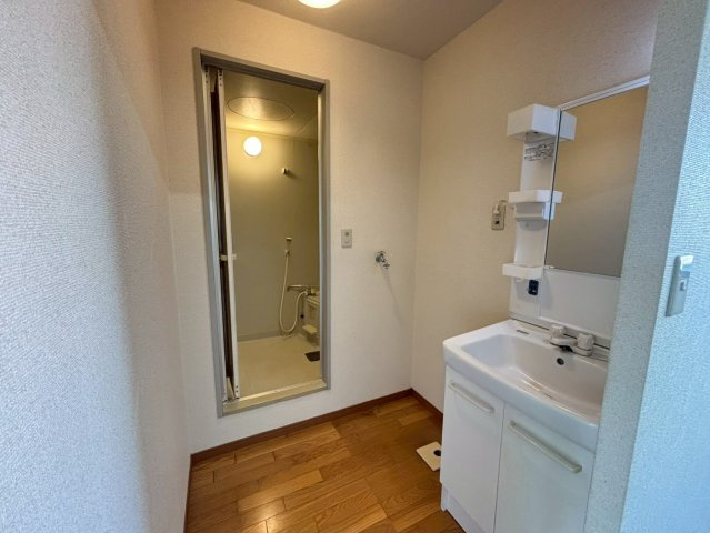 桐生市錦町２丁目のアパートの洗面所