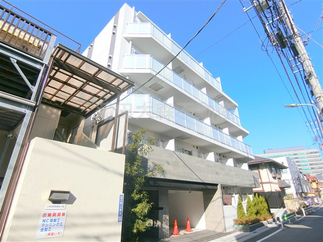 XEBEC(ジーベック京急蒲田の外観