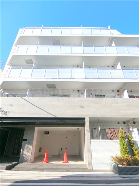 XEBEC(ジーベック京急蒲田の外観