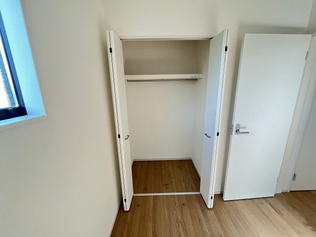 【収納】 | 福岡市東区美和台4丁目3期　2号棟（全2棟）【仲介手数料無料・0円】 | 現地写真。