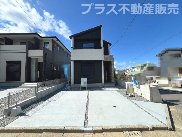 【外観】 | 福岡市東区美和台4丁目3期　2号棟（全2棟）【仲介手数料無料・0円】 | 現地写真。同じ物件を見るなら、プラス不動産販売にお任せ下さい。