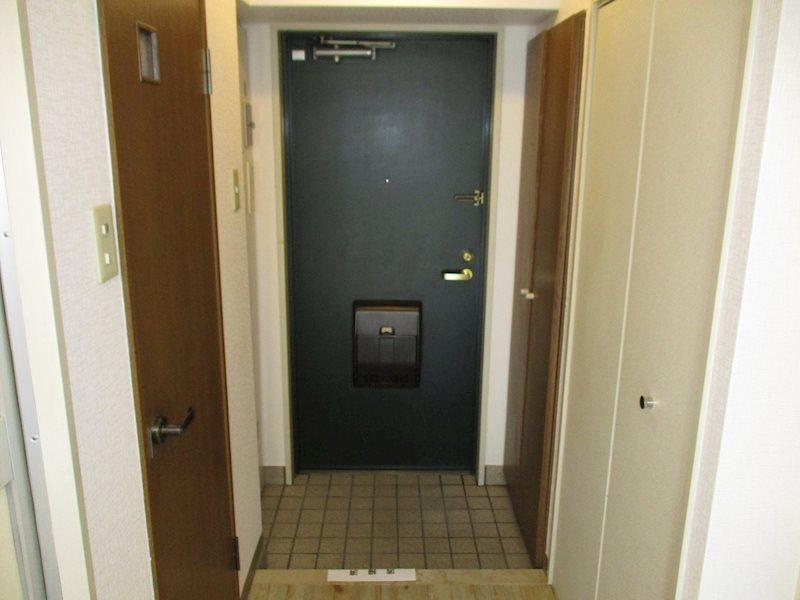 ＹＫハイツ松の内の玄関