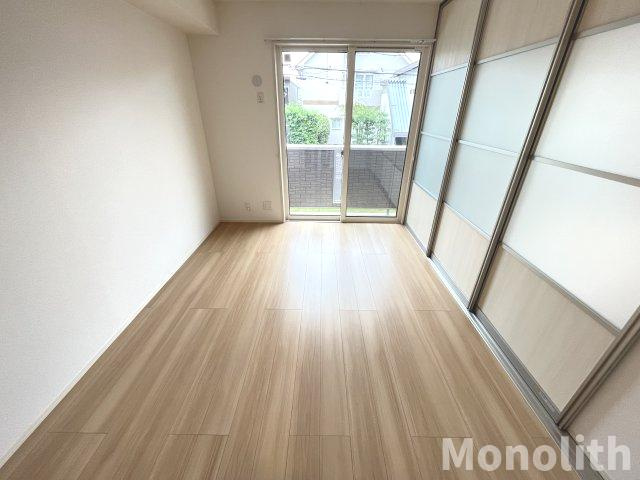 カーサ高善B棟の洋室