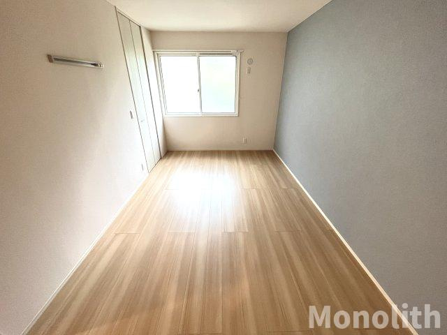 カーサ高善B棟の洋室