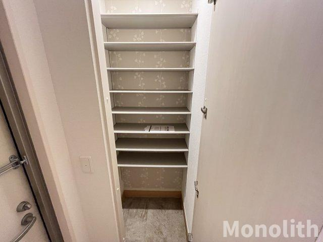 カーサ高善B棟の収納