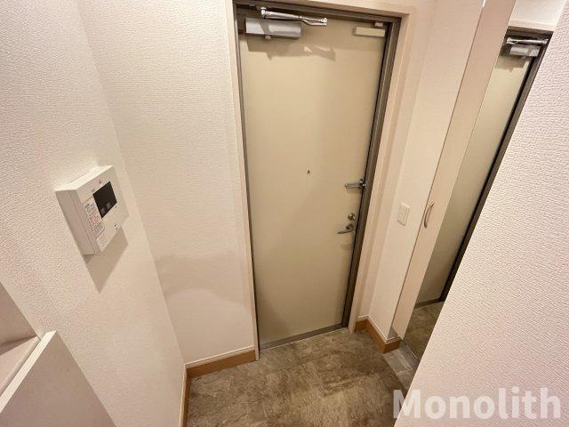 カーサ高善B棟の玄関