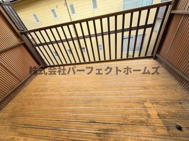 美井町戸建　賃貸のバルコニー|外からの目が気にならないバルコニーで洗濯物が干せます