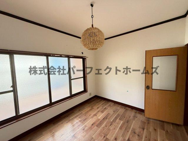 美井町戸建　賃貸の洋室|個人の部屋や寝室として使える洋室です