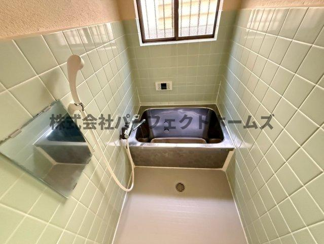 美井町戸建　賃貸の浴室|きれいなお風呂です