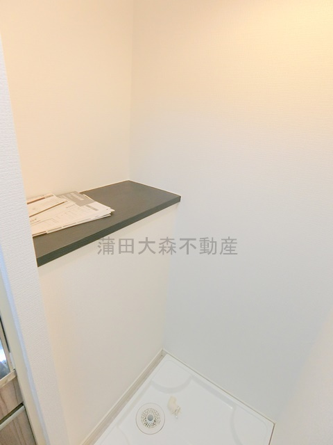 セザール御嶽山の収納|洗濯機置き場横棚
