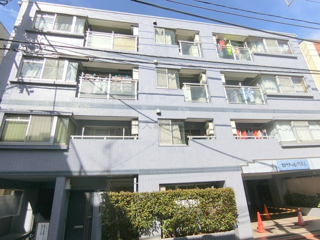 セザール御嶽山の外観