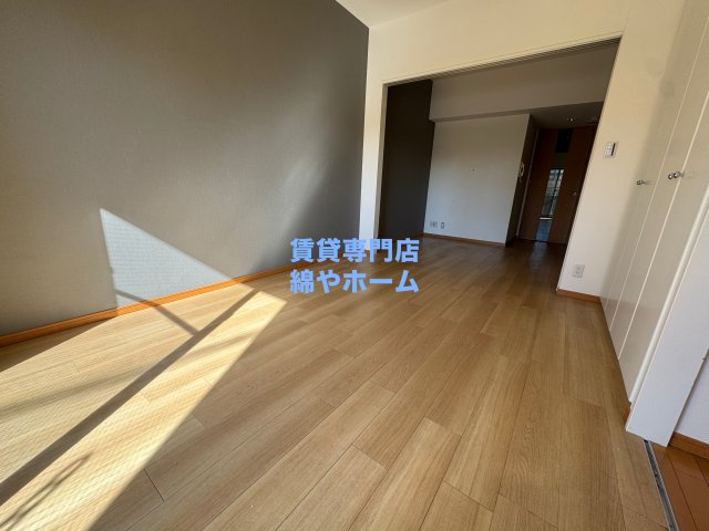 CITY　SPIRE難波WESTの洋室|使い勝手のいい洋室です