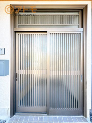 【玄関】 | 富士宮市淀平町　中古戸建て　全1棟