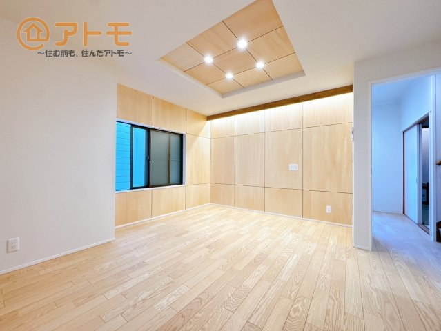 【居間・リビング】 | 富士宮市淀平町　中古戸建て　全1棟
