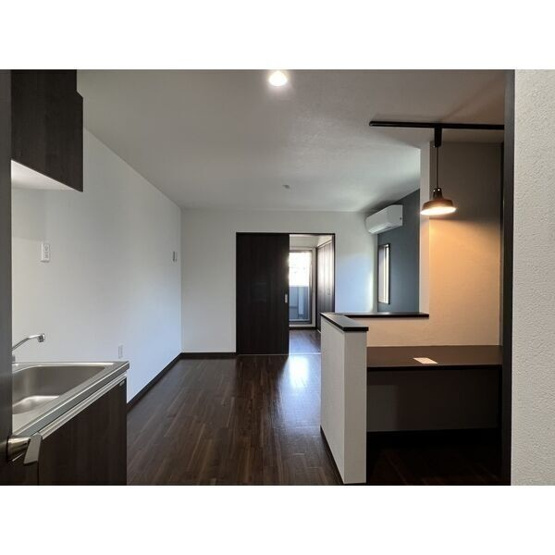 【内装】 | storia栄生