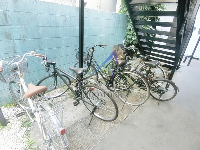メゾンアライのその他共用部分|駐輪場です。