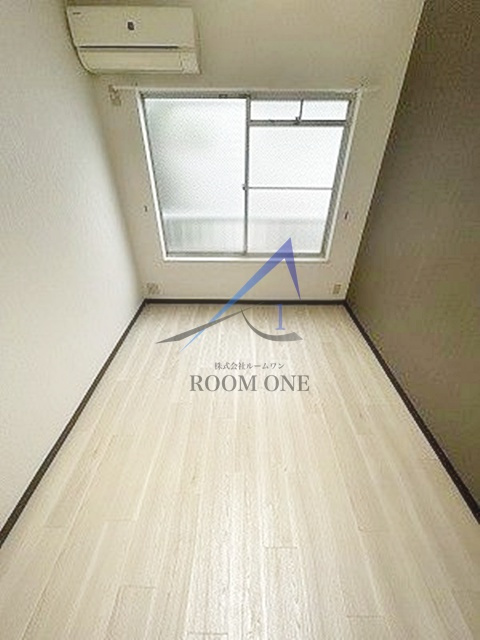 メゾンアライの居間・リビング|洋室のお部屋です。