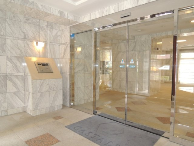 カスタリア北上野のエントランス