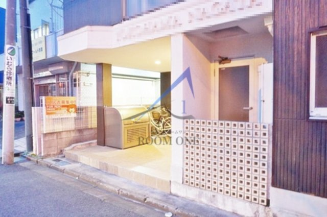 b’CASA Yokohama Nagataのエントランス|エントランスです。