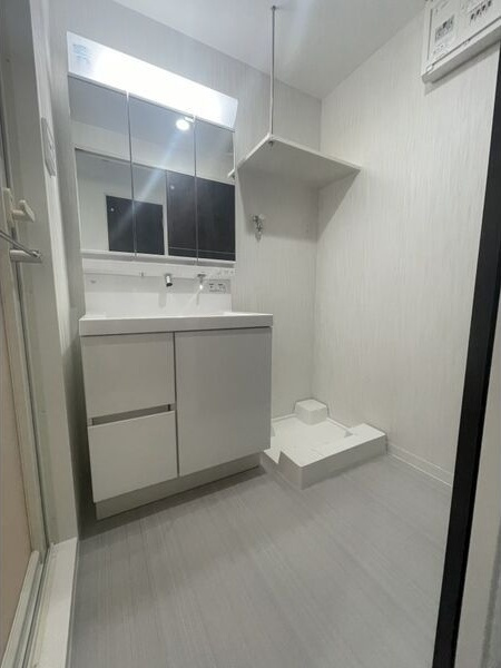 ブリリアコート金山の洗面所