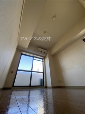 【洋室】 | エヴェナール横浜根岸