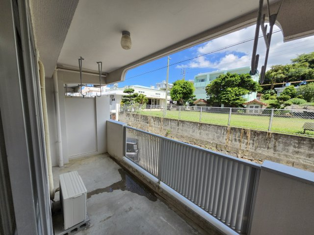 第2マンションみやさとのバルコニー|2026年完成予定。現在未完成の為、空き室103号室と同じリフォーム内容となる為ご内覧は103号室での内覧案内を行います。