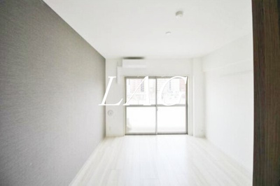 【居間・リビング】 | グーフォ クオーレ | 洋室のお部屋（同仕様）です。