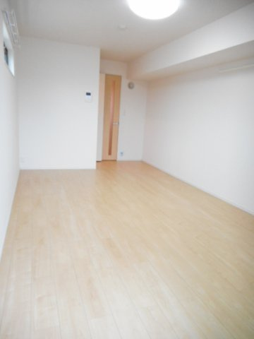 コンフォート．Ｔの内装|明るい室内です