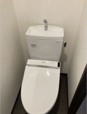 【トイレ】 | クレヴィスタ高円寺 | 温水洗浄便座。