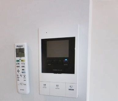 b’CASA早稲田のエントランス