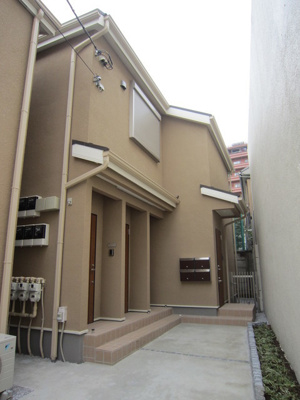 【エントランス】 | RIZ大京町 | 落ち着いたエントランスです