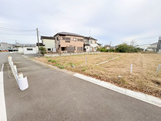 川越市石田本郷　建築条件なし売地　東武東上線『川越駅』6.0km　【芳野小学区】の前面道路含む現地写真