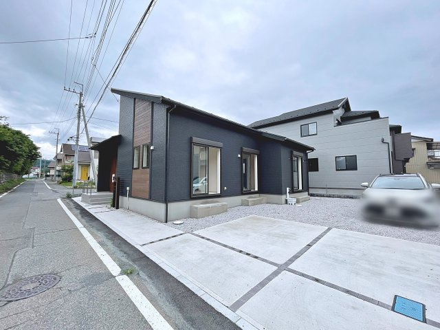 新築戸建・新築建売　みどり市大間々町大間々【長期優良住宅】大間々東小・大間々東中の外観|敷地面積70坪以上でゆとりのある土地です！ロフト付きの平屋建て住宅！