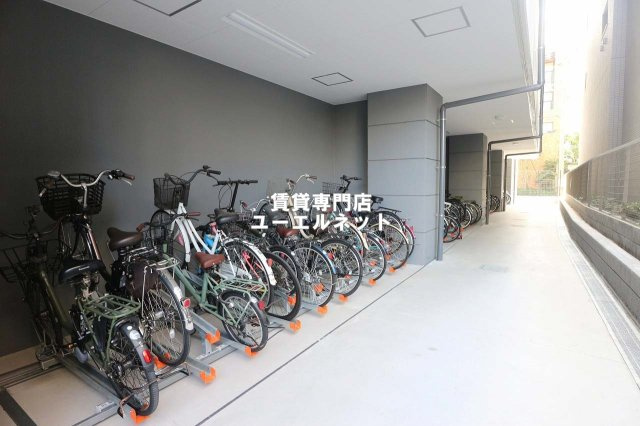 【その他共用部分】 | Excellent Kishibe | 自転車通勤にも便利な駐輪場付き♪