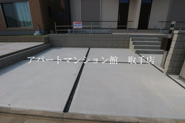 コーポリベルテの駐車場