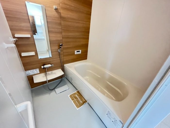 ソレイユ上諏訪の浴室