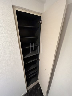 【収納】 | LAV心斎橋WEST | LUV心斎橋WEST（ラブ心斎橋ウエスト） シューズボックス