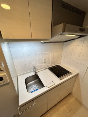 【キッチン】 | LAV心斎橋WEST | LUV心斎橋WEST（ラブ心斎橋ウエスト）　システムキッチン