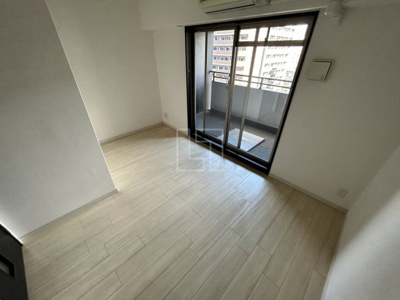 【居間・リビング】 | LAV心斎橋WEST | LUV心斎橋WEST（ラブ心斎橋ウエスト） 洋室