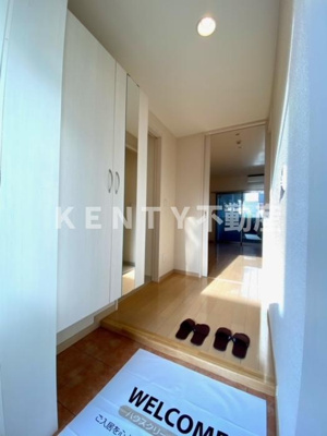 【玄関】 | 仲六郷ガーデン | きれいな玄関です