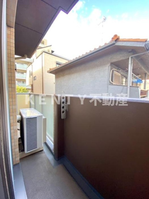 【バルコニー】 | 仲六郷ガーデン | バルコニーからの眺めを楽しみながら食事をしませんか