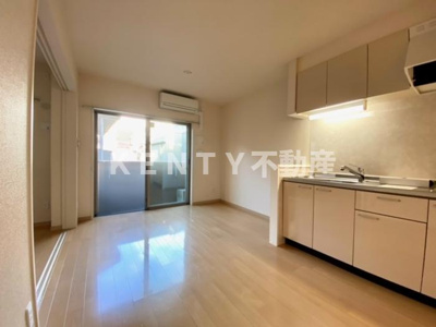 【居間・リビング】 | 仲六郷ガーデン | 居間です