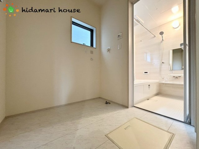 見沼区堀崎町　新築戸建　リーブルガーデン03のランドリースペース