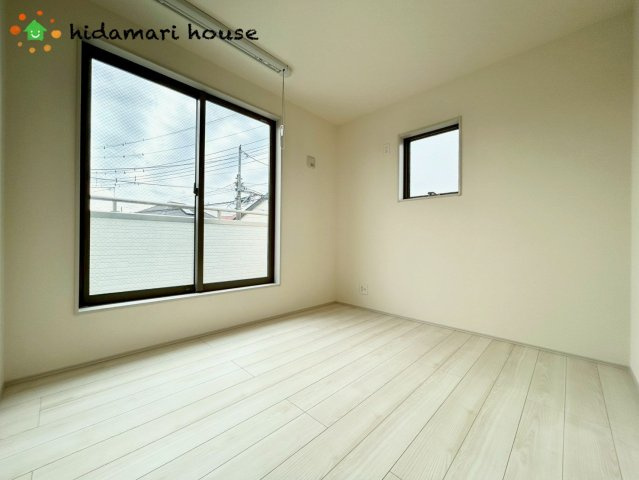 見沼区堀崎町　新築戸建　リーブルガーデン03の寝室