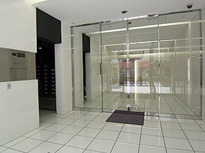 【ロビー】 | ガーラプレイス新宿御苑