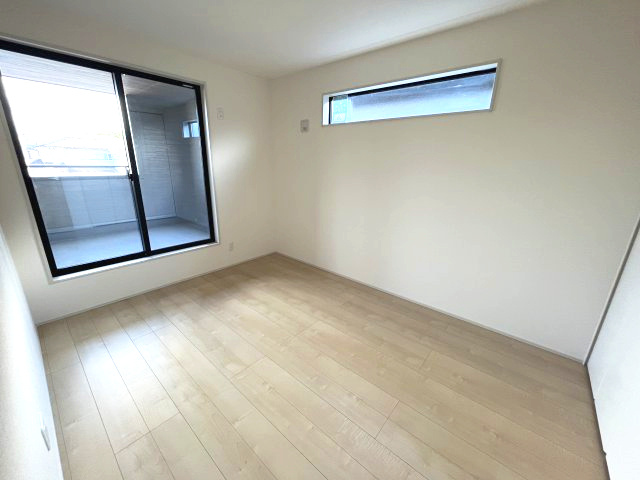 狭山市柏原の洋室|明るい洋室です