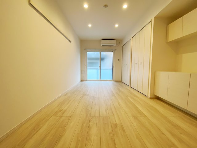 Alba中浦和の居間・リビング|別号室の参考写真です。