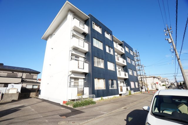 文京ハイムの駐車場